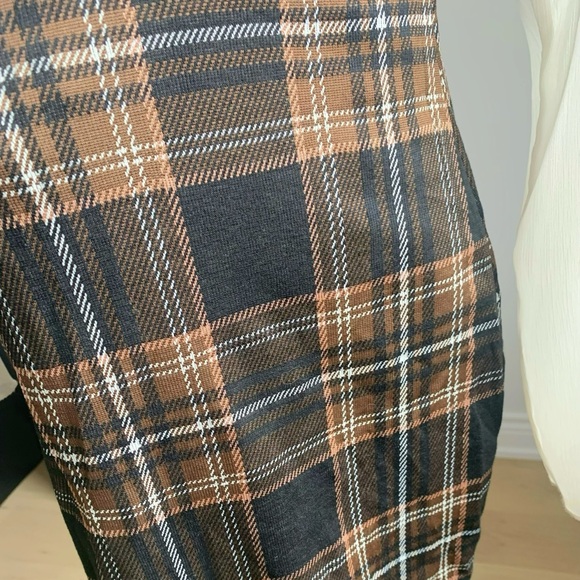 Vintage Brown Plaid Pinafore Dress Ruffle Hem M - Picture 3 of 4